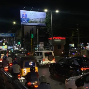 nungampakkam-subway-signal-hoarding-night-view